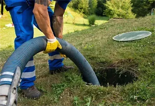 Desentupimento de Esgoto na Vila Ré